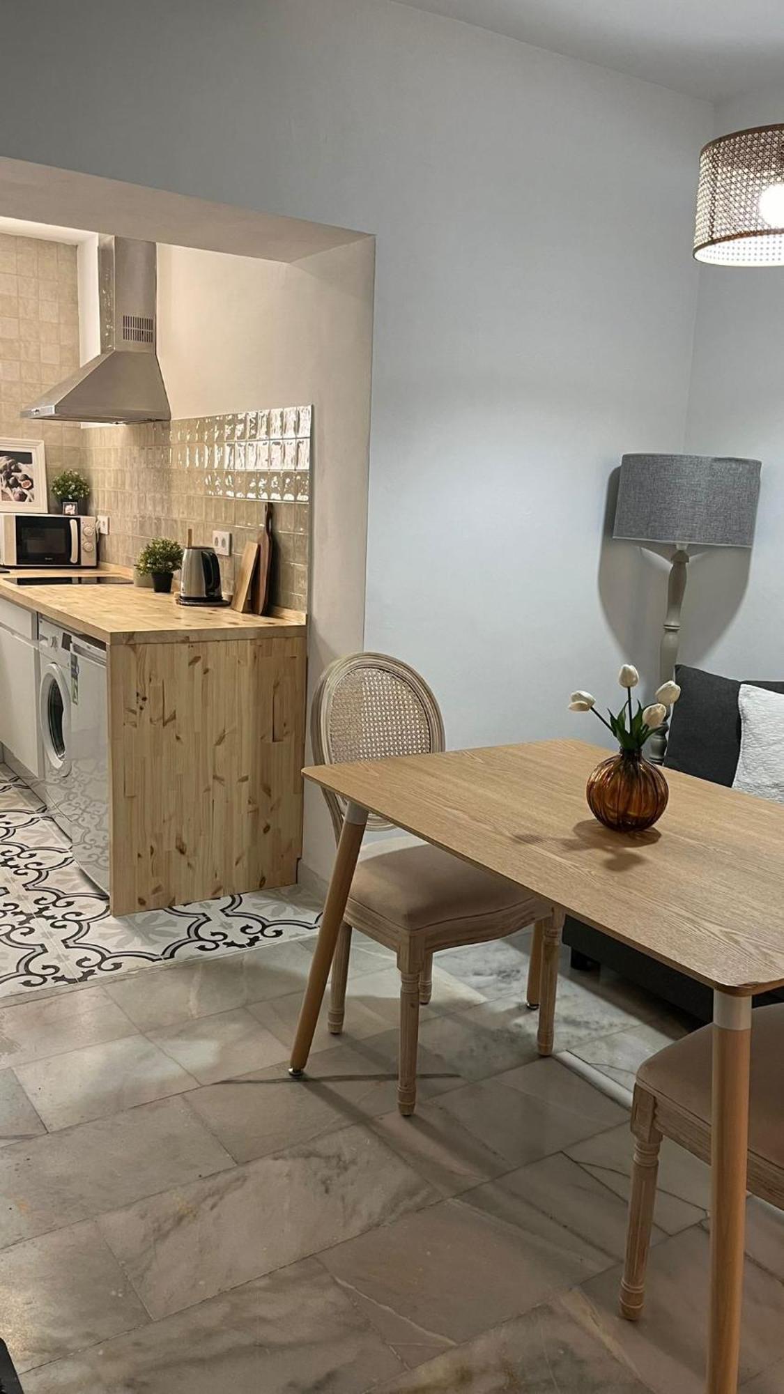 Apartamento En Casco Antiguo - Plaza De La Gavidia Sevilha Exterior foto